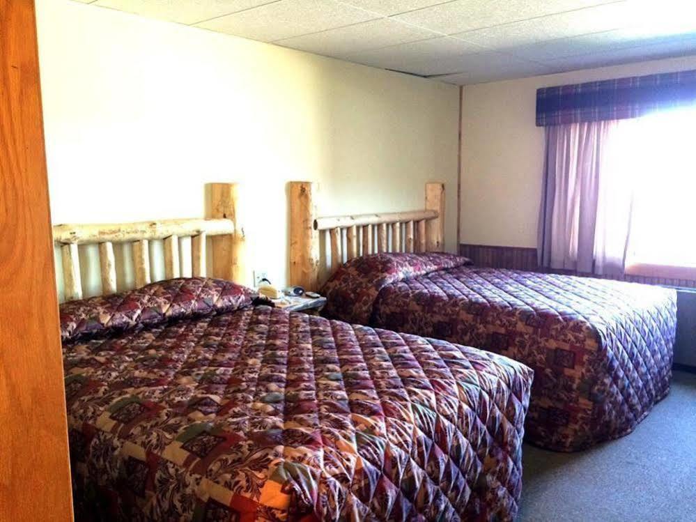 Sportsman'S Lodge Baudette Exterior photo